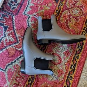 Brand New Sam Edelman Chelsea Rain Boots - Tinsley